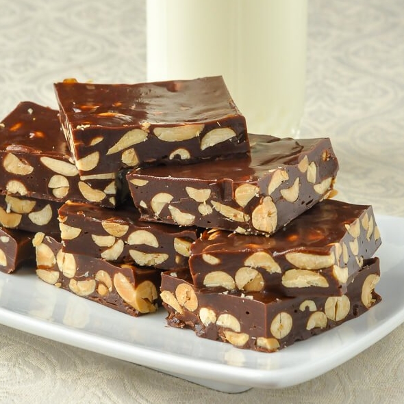 EAT-MORE BAR SQUARES – AN EASY CANDY CONFECTION!