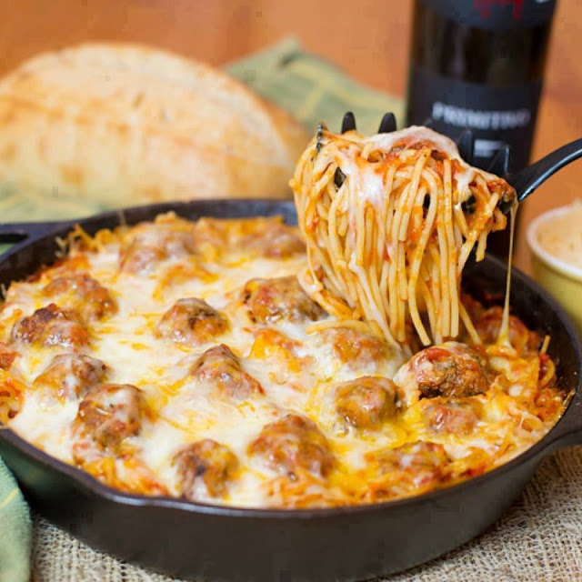 Baked Spaghetti and Meatballs!!!