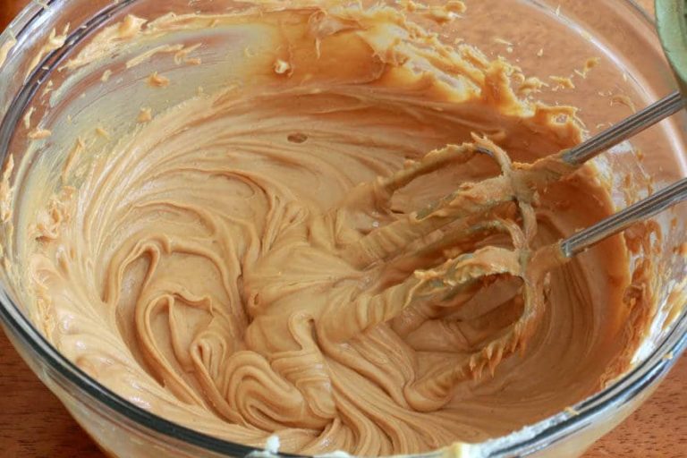 3-Ingredient Peanut Butter Mousse Frosting