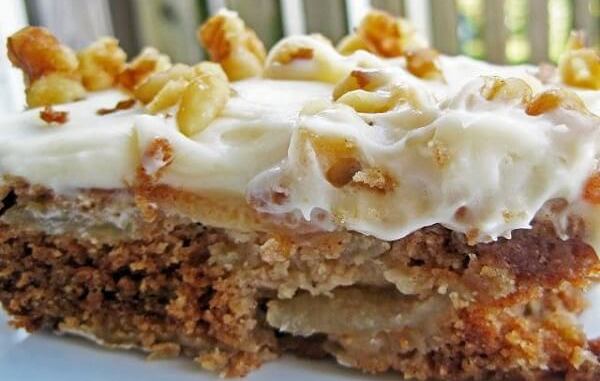 CHUNKY APPLE CAKE WITH CREAM CHEESE FROSTING