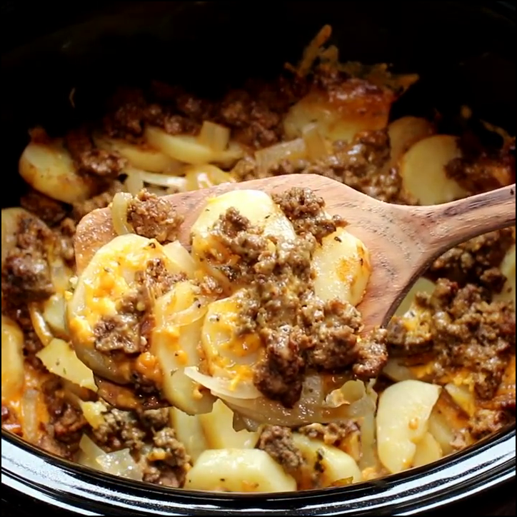 Slow Cooker Beef Potato & Cheese Gratin = It’s Called Magic