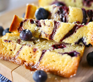 Blueberry Swirl Pound Cake - loversrecipes