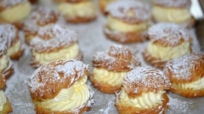 Mom’s Famous Cream Puffs