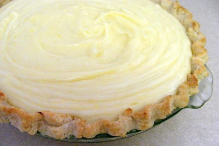 Cream cheese lemonade pie