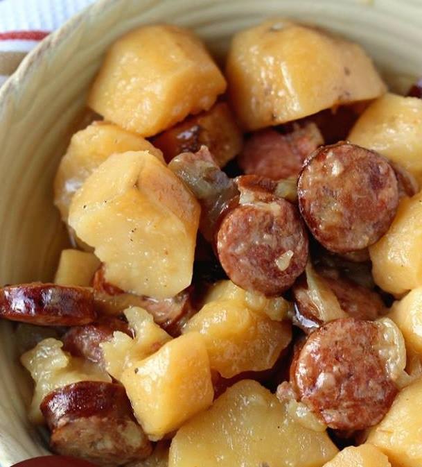 Crockpot Sausage & Potatoes Recipe